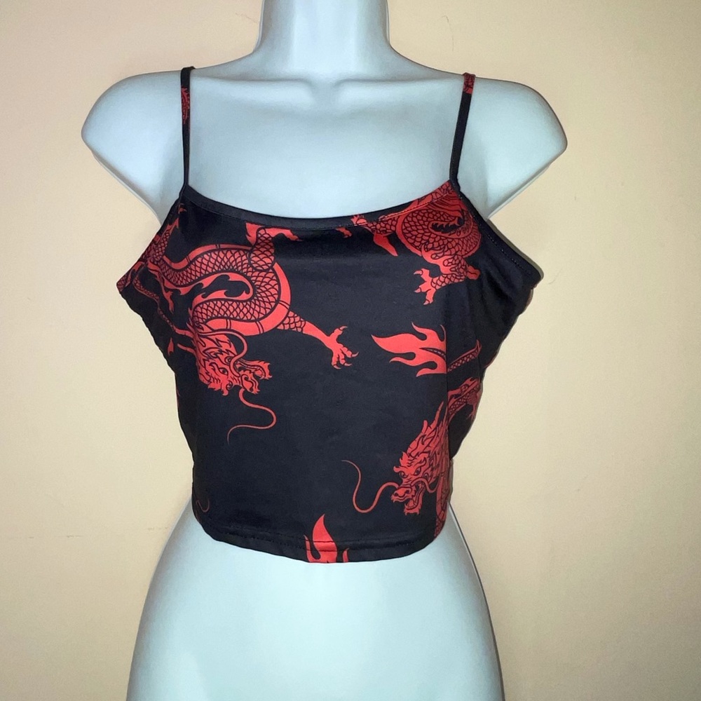 ROMWE Dragon Crop Top
